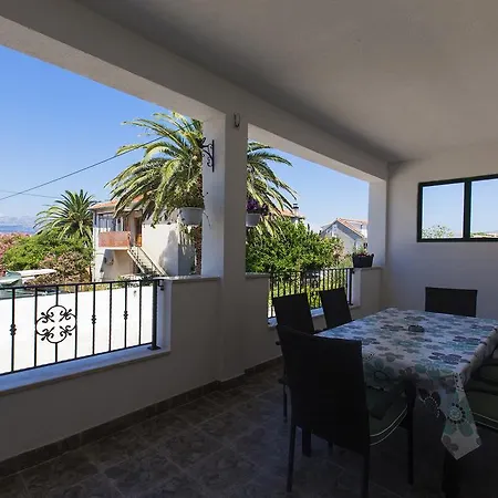 San Apartments Slatine Exterior photo