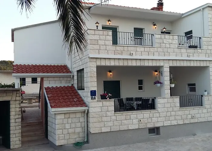 San Apartments